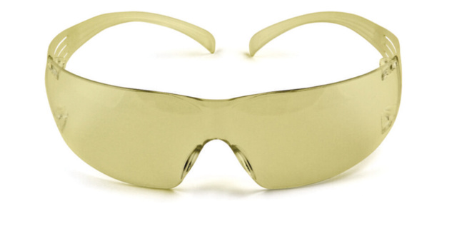 Skyddsglasögon, 3M SecureFit 200, gult glas, bärnstensfärgade bågar, rep-/imfri