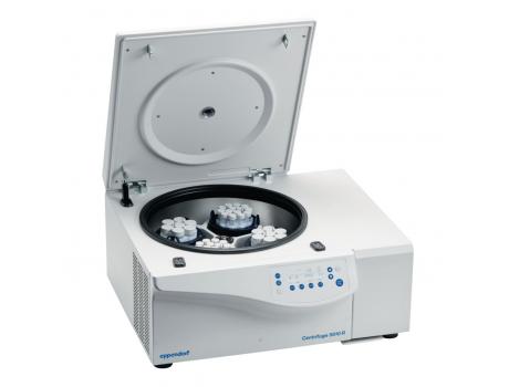 Centrifug Eppendorf 5810 R med kylning, 4 x 750 ml utan rotor