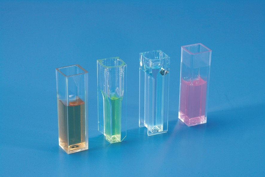 Kartell makro UV-kyvett, 4,5 ml