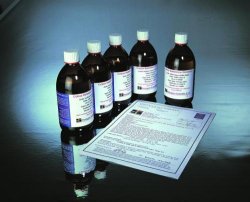 [6232070] Flytande referensstandard, Lovibond, Platinum-Cobalt Färg 5, 500 mL