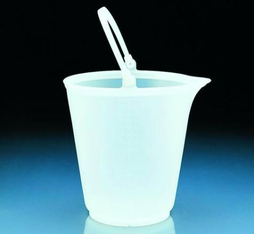 Hink, PP, med handtag och pip, 12 liter