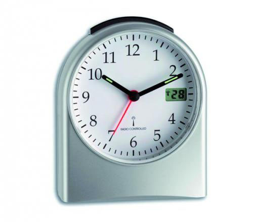 Radiostyrt ur med alarm, analogt